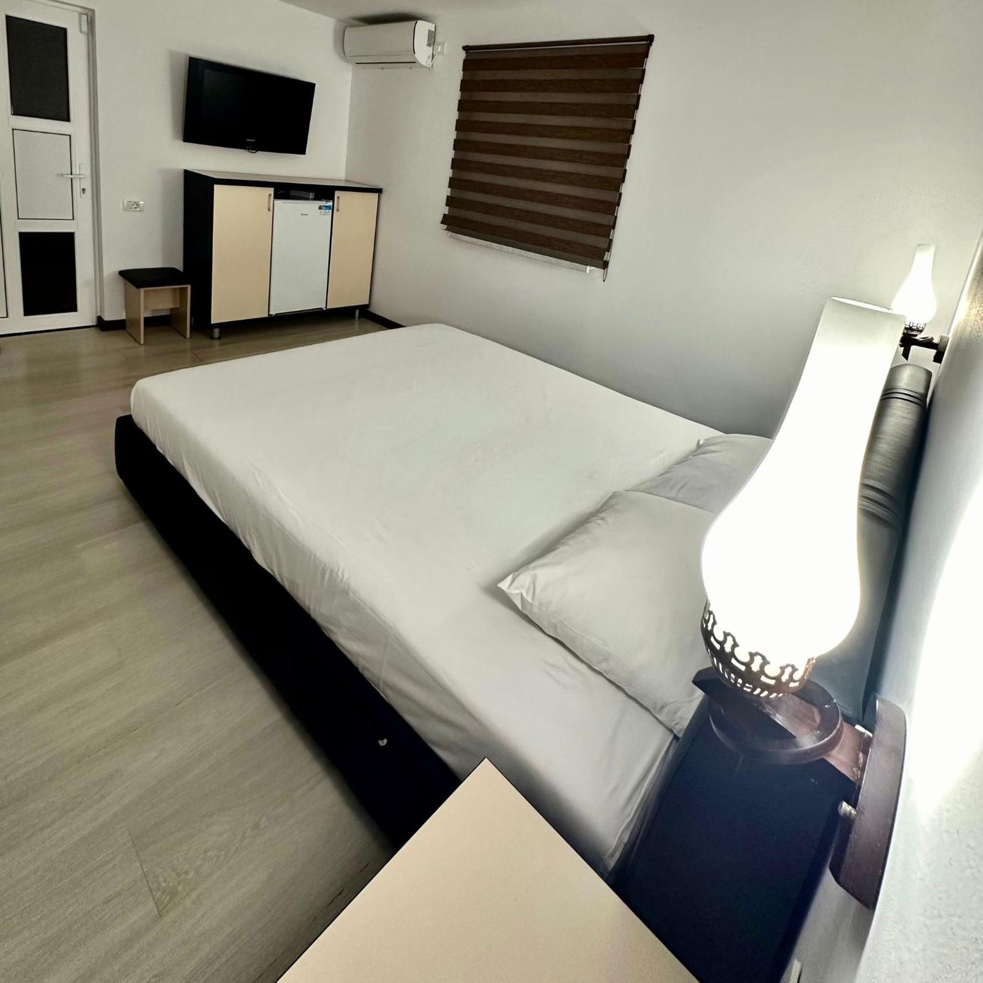 Vila Carmen Vama Veche Bagian luar foto
